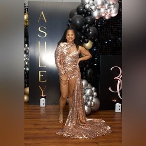 Perfect dress to wear for a special occasion event !